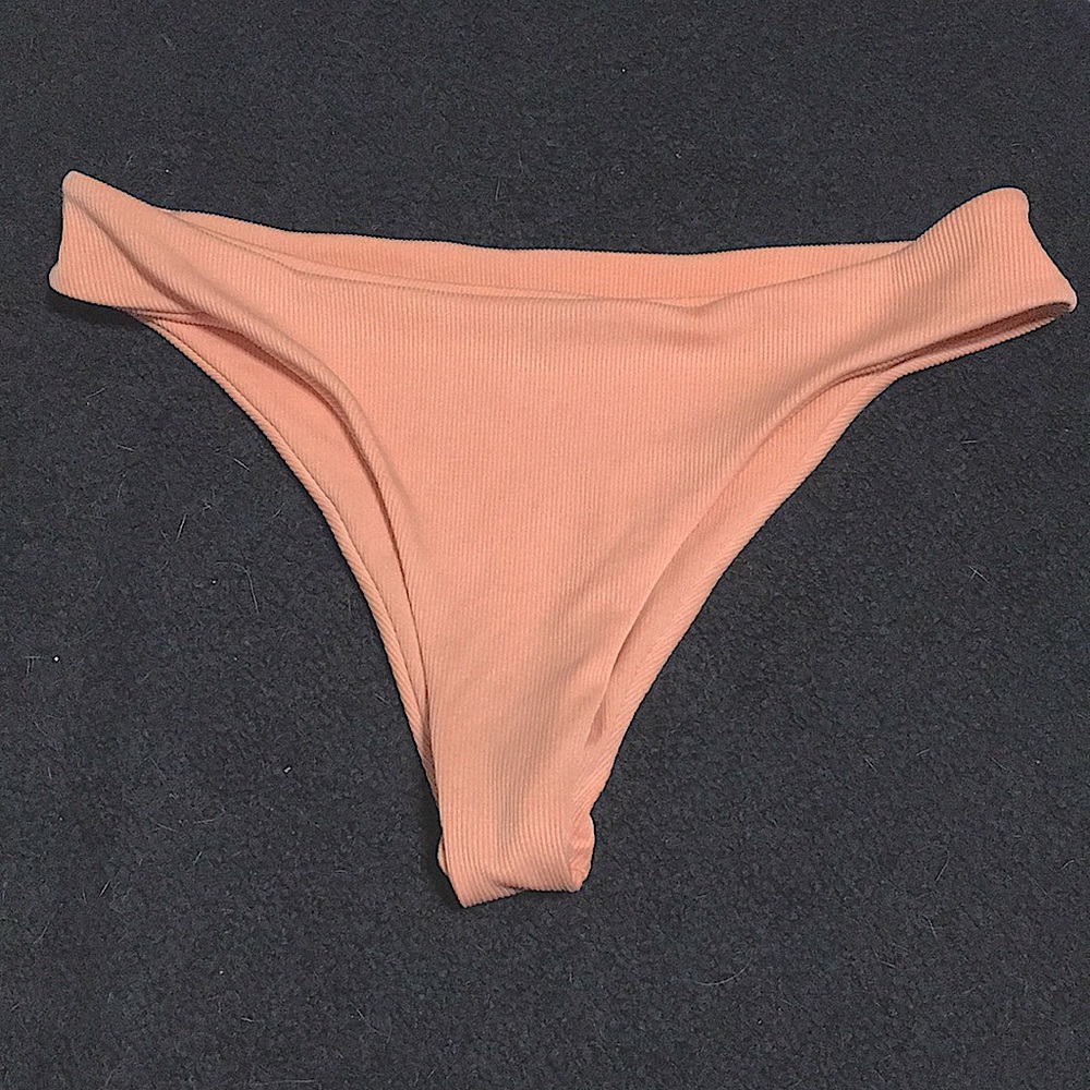 Peach bikini bottoms ribbed